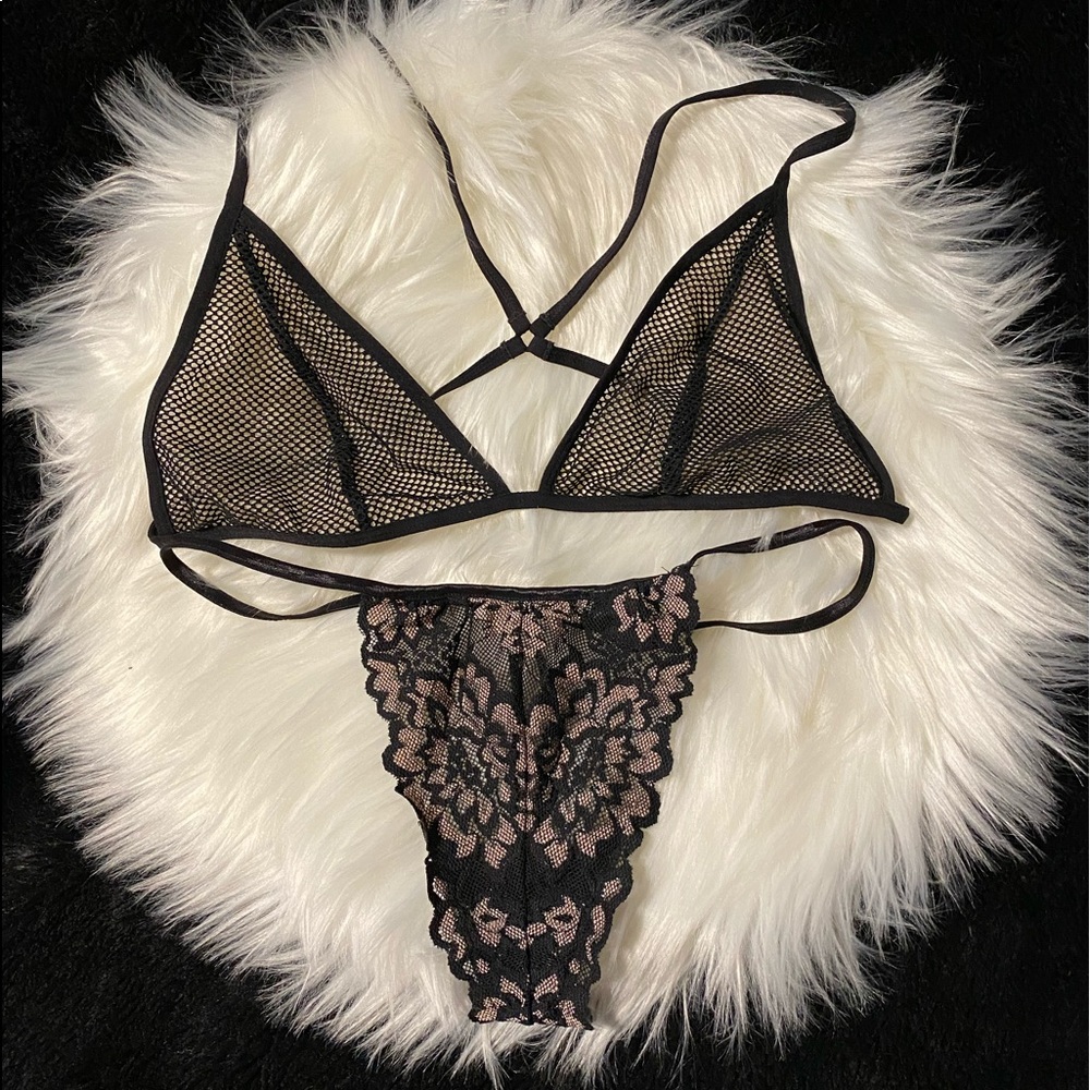 Victoria’s Secret lingerie bundle
